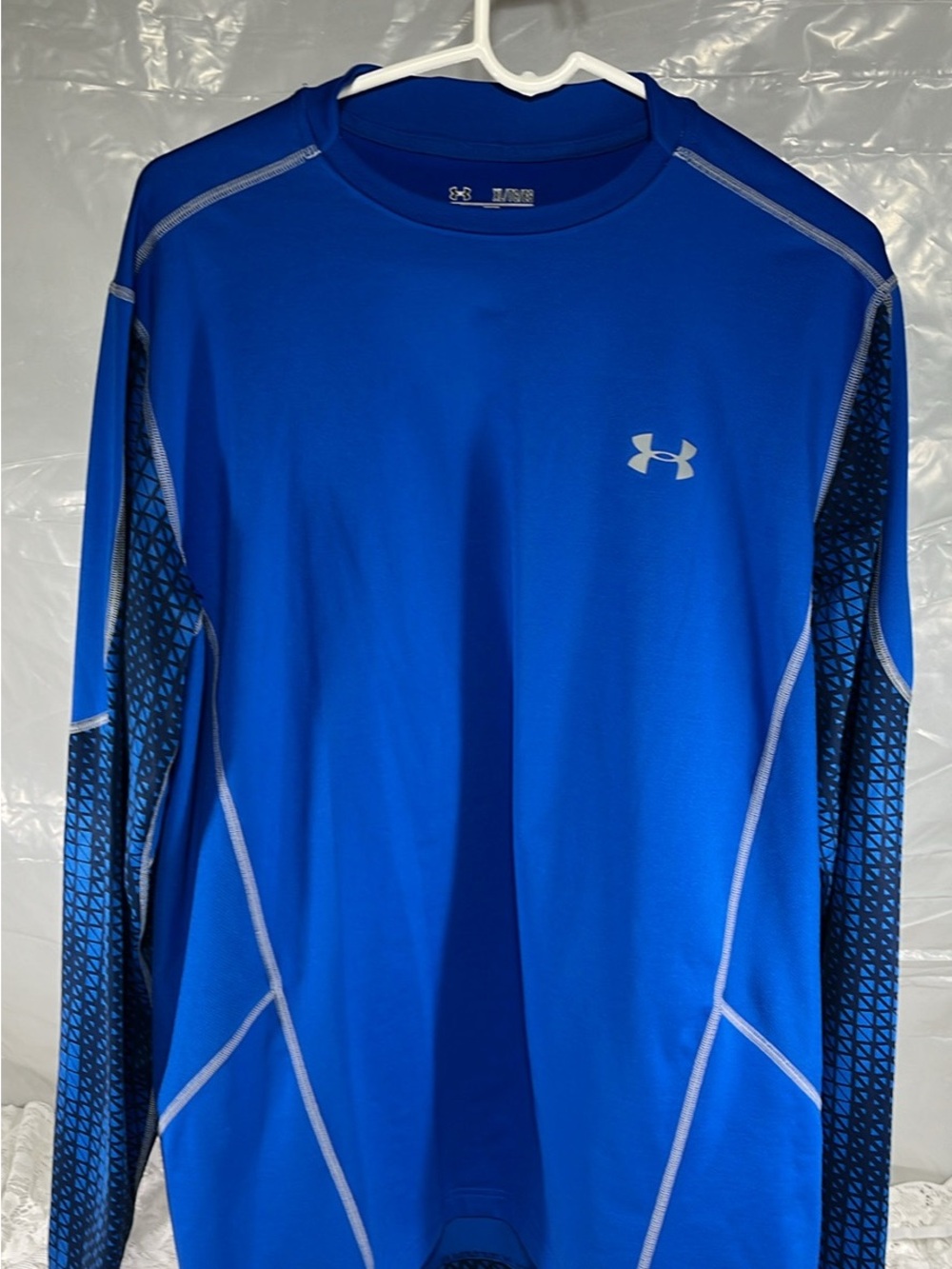 Under Armour Men’s Royal Blue Long-Sleeve Compression Top
